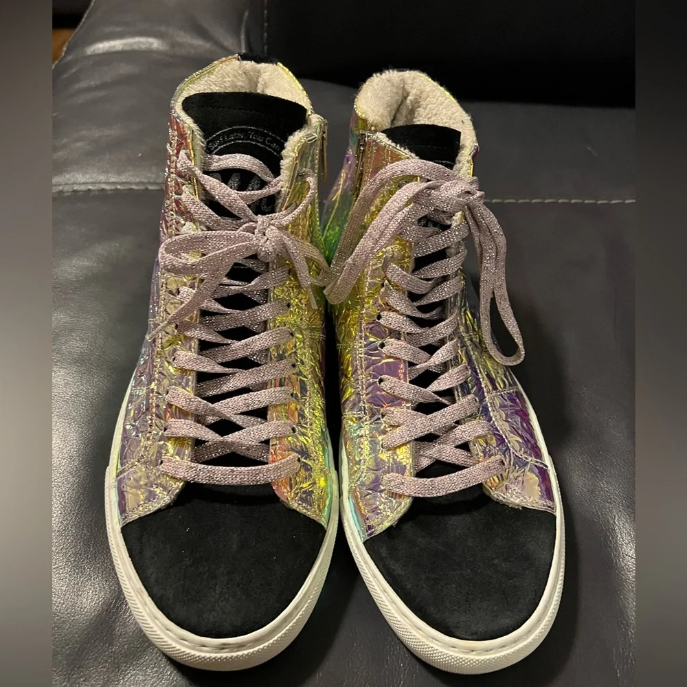 P448 shoes size 9.5